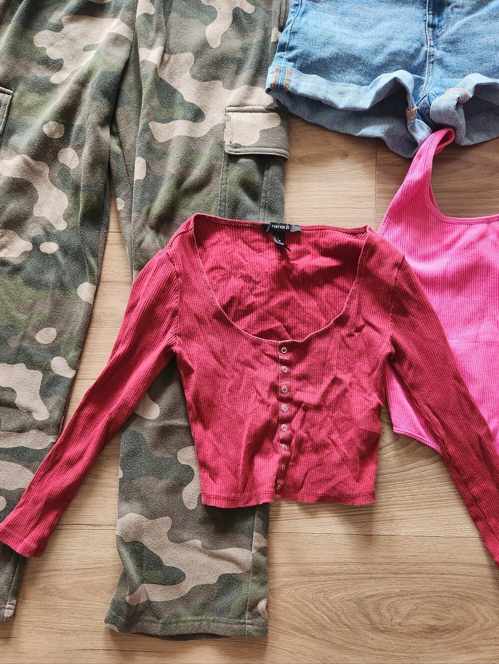 All Items Included (13) - Picture 15 of 16